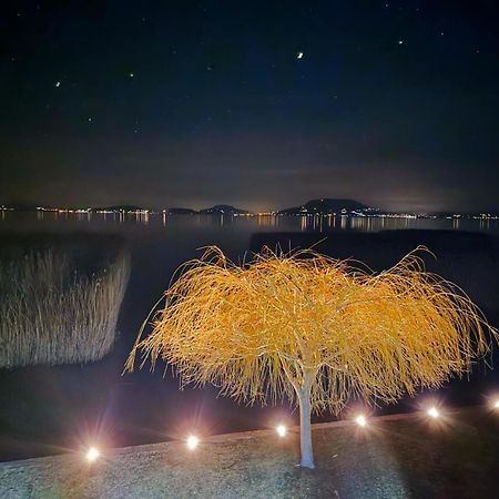 Balaton A Kertben - Balaton In The Garden - Beachfront Houses With Beautiful View, Private Beach Balatonfenyves Extérieur photo
