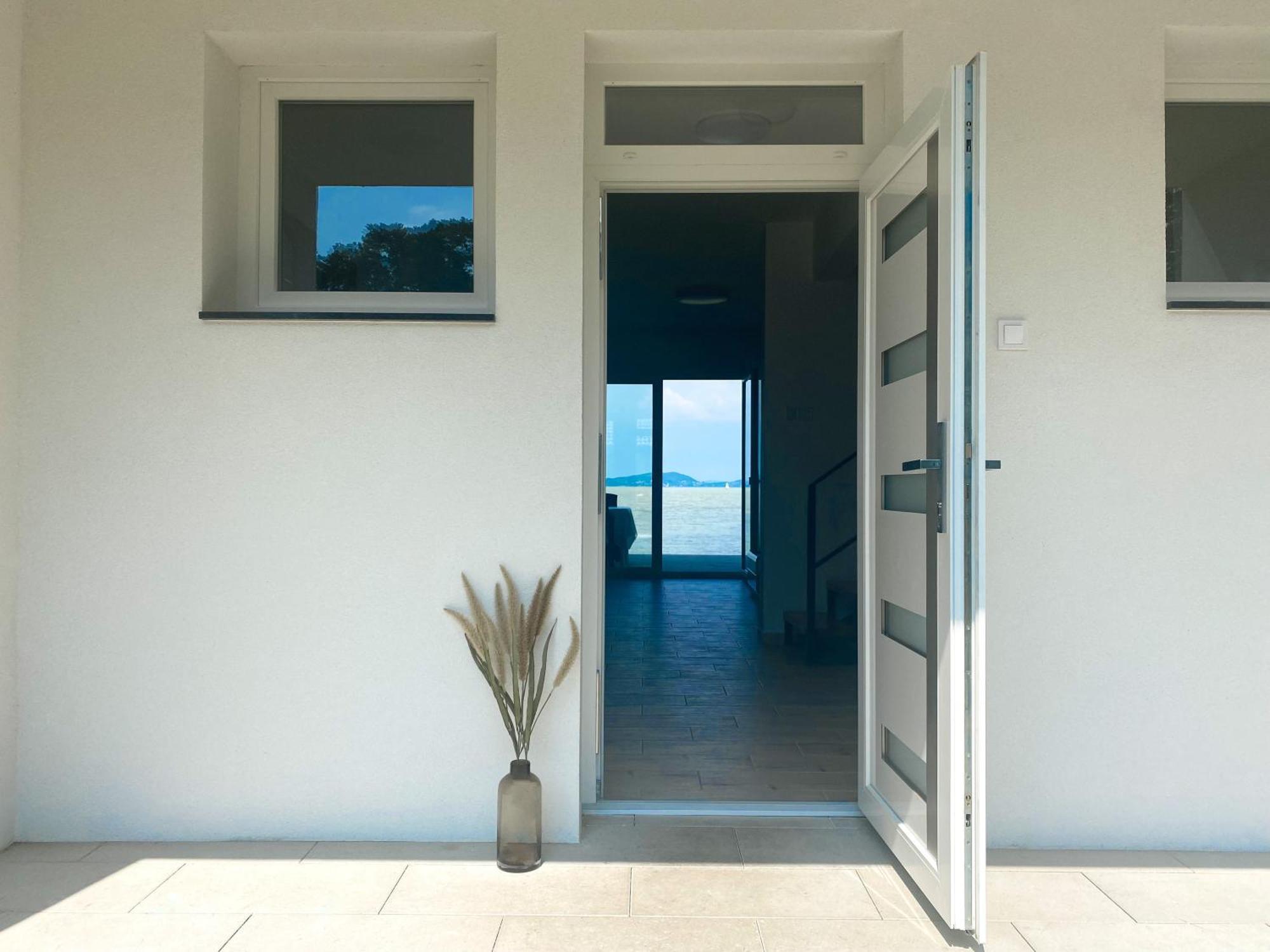 Balaton A Kertben - Balaton In The Garden - Beachfront Houses With Beautiful View, Private Beach Balatonfenyves Extérieur photo